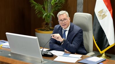 وزير البترول     